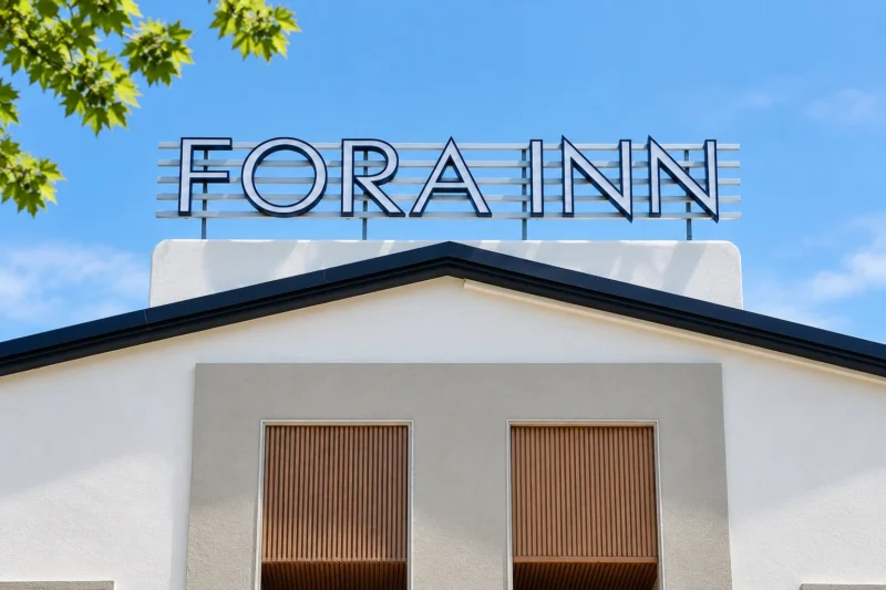 FORA INN binası çatı tabela uygulaması